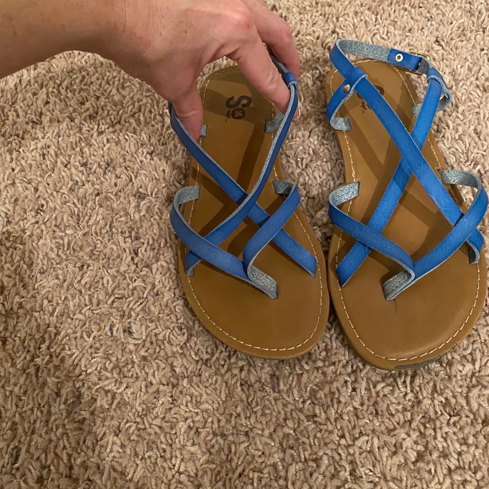 Women’s sandals
